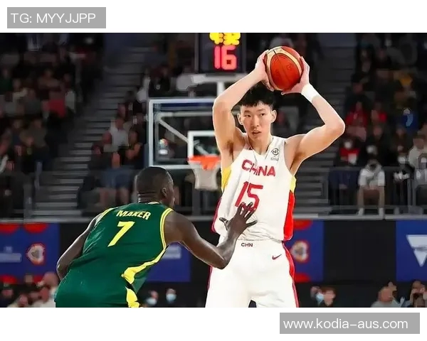 周琦内线表现抢眼11分13篮板屡次封盖打造禁飞区助力球队胜利